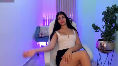 Snapshot of paulinabelle chatting on 02-05-25, 05:20 Paulina Belle online show from 02-05-25, 05:20