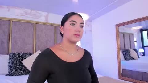 Paulina online show from 09-19-25, 12:39