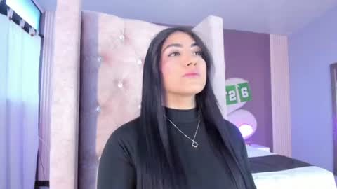 Snapshot of paulinaduarte_ chatting on 06-17-26, 12:07 Paulina online show from 06-17-26, 12:07