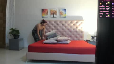 PaulinaSaennz online show from 05-28-26, 12:24
