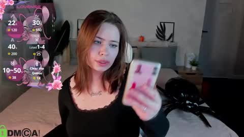 Erica online show from 10-28-25, 10:19