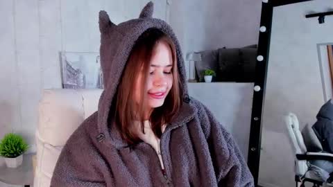 Erica online show from 11-22-25, 09:30