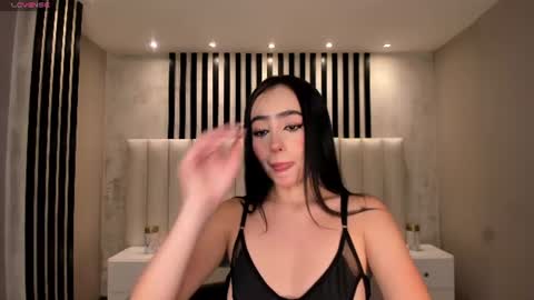 Pauline Sanz online show from 06-19-26, 07:17