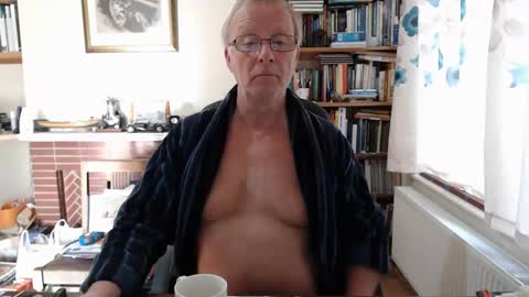 Hi Im Paul online show from 02-22-26, 01:53