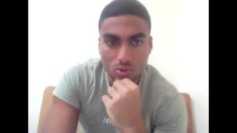 Snapshot of paulobonaventuree chatting on 02-25-26, 02:05 paulo online show from 02-25-26, 02:05