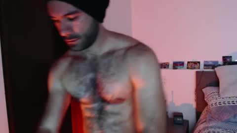 Snapshot of paulripped chatting on 02-12-25, 02:35 Paul online show from 02-12-25, 02:35