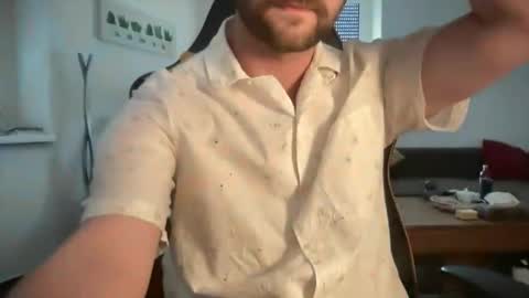 love bush online show from 05-09-26, 03:39