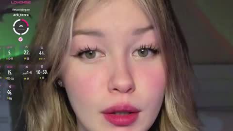 Snapshot of pawsclawws chatting on 03-15-26, 09:15 pawsclawws online show from 03-15-26, 09:15