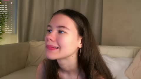 Snapshot of pazrapacki chatting on 05-24-26, 02:05 Beautiful Mila online show from 05-24-26, 02:05