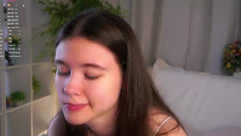 Snapshot of pazrapacki chatting on 05-27-26, 02:08 Beautiful Mila online show from 05-27-26, 02:08
