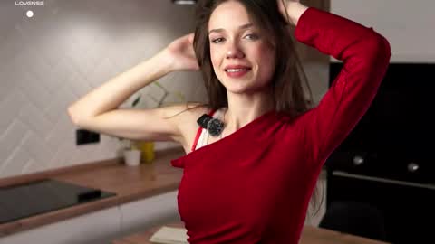 Snapshot of pazrapackii chatting on 02-15-26, 06:10 Sexy Mila online show from 02-15-26, 06:10