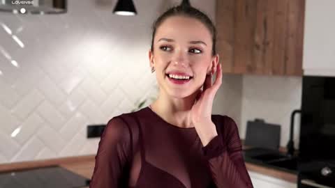 Snapshot of pazrapackii chatting on 02-17-26, 04:42 Sexy Mila online show from 02-17-26, 04:42