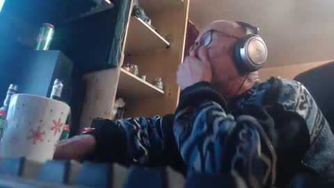 pc8474408 online show from 12-14-25, 06:23