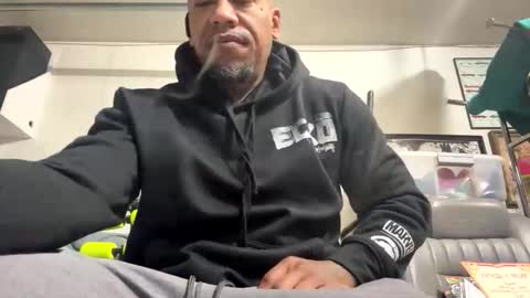 Phenomenal online show from 04-05-26, 12:35