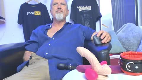 Marc online show from 12-12-24, 01:39