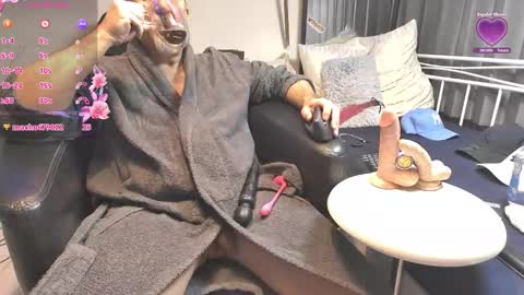 Marc online show from 11-12-25, 04:24