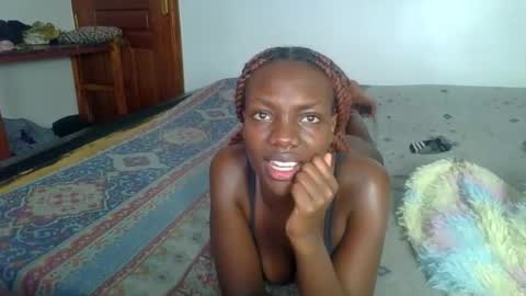 peach_ebonny online show from 06-06-26, 07:13