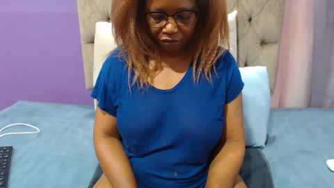 Snapshot of peachassxx chatting on 07-09-26, 06:17 peachy online show from 07-09-26, 06:17