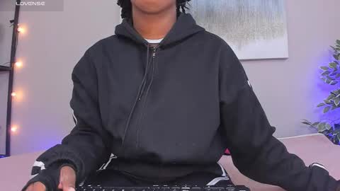 Briana online show from 02-24-26, 12:25