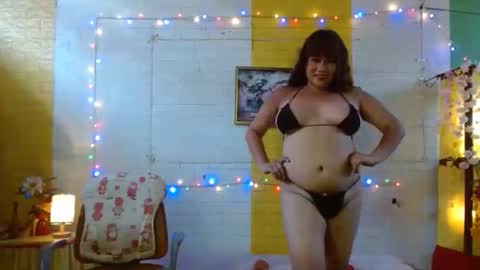 Snapshot of peachy18xxx chatting on 11-26-25, 04:35 trans pinay online show from 11-26-25, 04:35