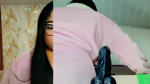 Snapshot of peachy__baby chatting on 07-11-26, 11:02 peachy__baby online show from 07-11-26, 11:02