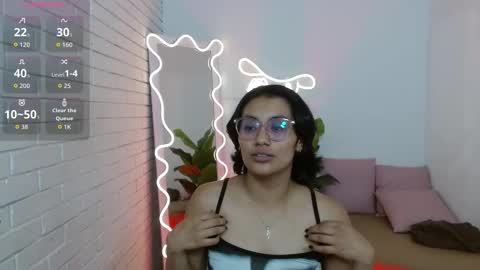 Snapshot of peachy_tay chatting on 10-22-25, 02:50 peachy_tay online show from 10-22-25, 02:50