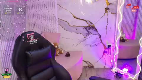 peachy_tay online show from 05-03-26, 11:49