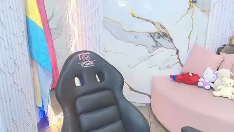 peachy_tay online show from 06-30-26, 11:33