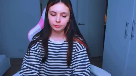 Peachy online show from 01-25-25, 07:39