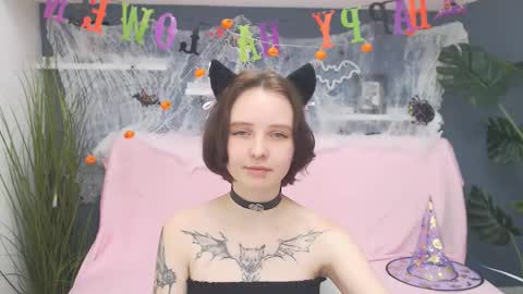 Snapshot of peachydreamm chatting on 10-20-25, 06:03 peachydreamm online show from 10-20-25, 06:03
