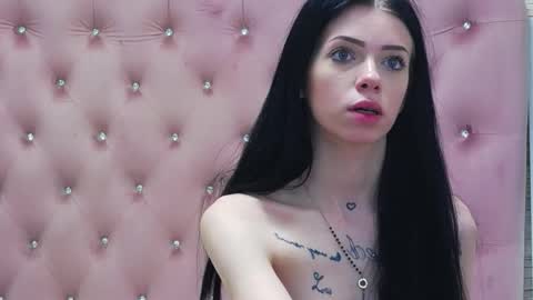 Ella online show from 02-18-26, 01:51