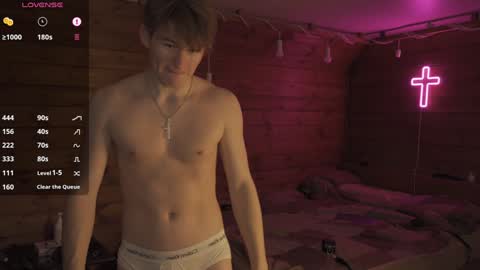 Snapshot of peanut_boy chatting on 12-06-24, 08:51 peanut_boy online show from 12-06-24, 08:51