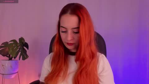 Snapshot of pear__moon chatting on 10-04-25, 08:07 LILLY online show from 10-04-25, 08:07