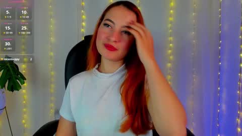 Snapshot of pear__moon chatting on 12-20-25, 01:56 LILLY online show from 12-20-25, 01:56