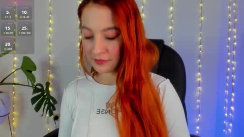 Snapshot of pear__moon chatting on 02-06-26, 02:38 LILLY online show from 02-06-26, 02:38