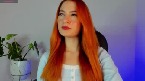 Snapshot of pear__moon chatting on 03-10-26, 03:33 LILLY online show from 03-10-26, 03:33