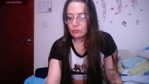 Pearl online show from 03-27-26, 04:29