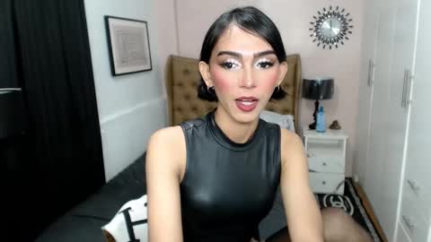 Pearl online show from 02-13-25, 04:43