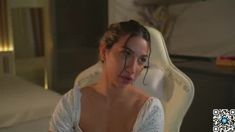 Snapshot of pearly_dream chatting on 03-04-26, 03:18 Leo online show from 03-04-26, 03:18