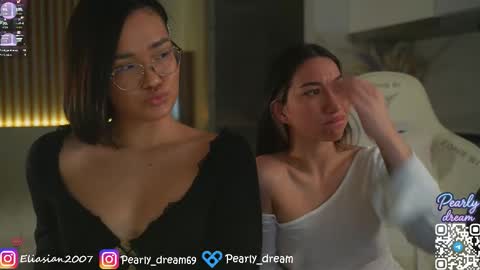 Snapshot of pearly_dream chatting on 03-10-26, 10:20 Leo online show from 03-10-26, 10:20