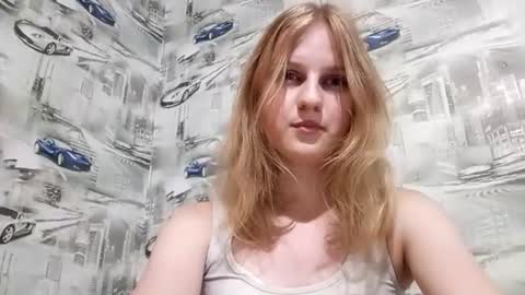 Sophie online show from 07-08-26, 09:19