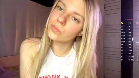 Mary online show from 10-26-25, 02:34