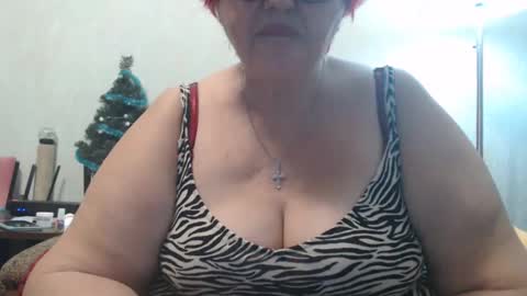 Snapshot of peggysoft chatting on 01-28-25, 11:07 PeggySoft online show from 01-28-25, 11:07