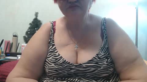Snapshot of peggysoft chatting on 02-06-25, 12:11 PeggySoft online show from 02-06-25, 12:11