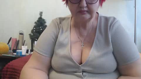 Snapshot of peggysoft chatting on 02-12-25, 10:56 PeggySoft online show from 02-12-25, 10:56