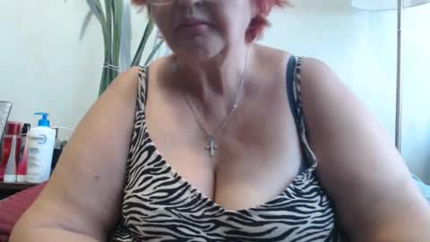 Snapshot of peggysoft chatting on 09-09-25, 06:13 PeggySoft online show from 09-09-25, 06:13