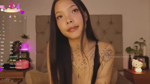 Snapshot of peisinoe_____ chatting on 03-15-26, 12:27 Kris online show from 03-15-26, 12:27