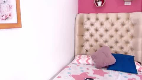Snapshot of peiton_horny chatting on 09-20-25, 08:54 Peiton online show from 09-20-25, 08:54