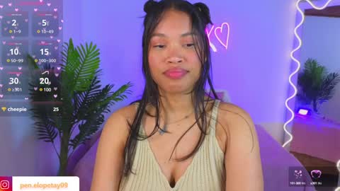 Snapshot of penelope_tay chatting on 02-03-25, 04:14 penelope online show from 02-03-25, 04:14