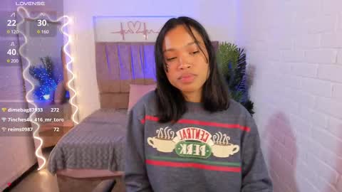 Snapshot of penelope_tay chatting on 03-08-25, 10:11 penelope online show from 03-08-25, 10:11